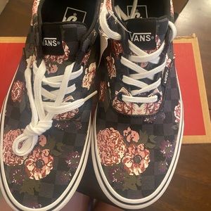 Vans flowers and checks doheny lace up’s